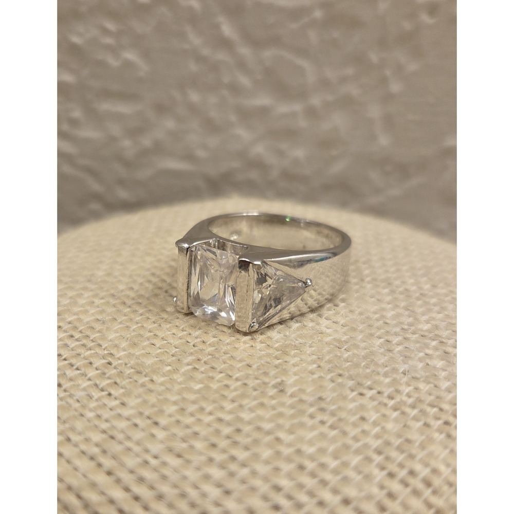 Unique Vintage Sterling‎ Silver & CZ Cocktail Ring Size 7